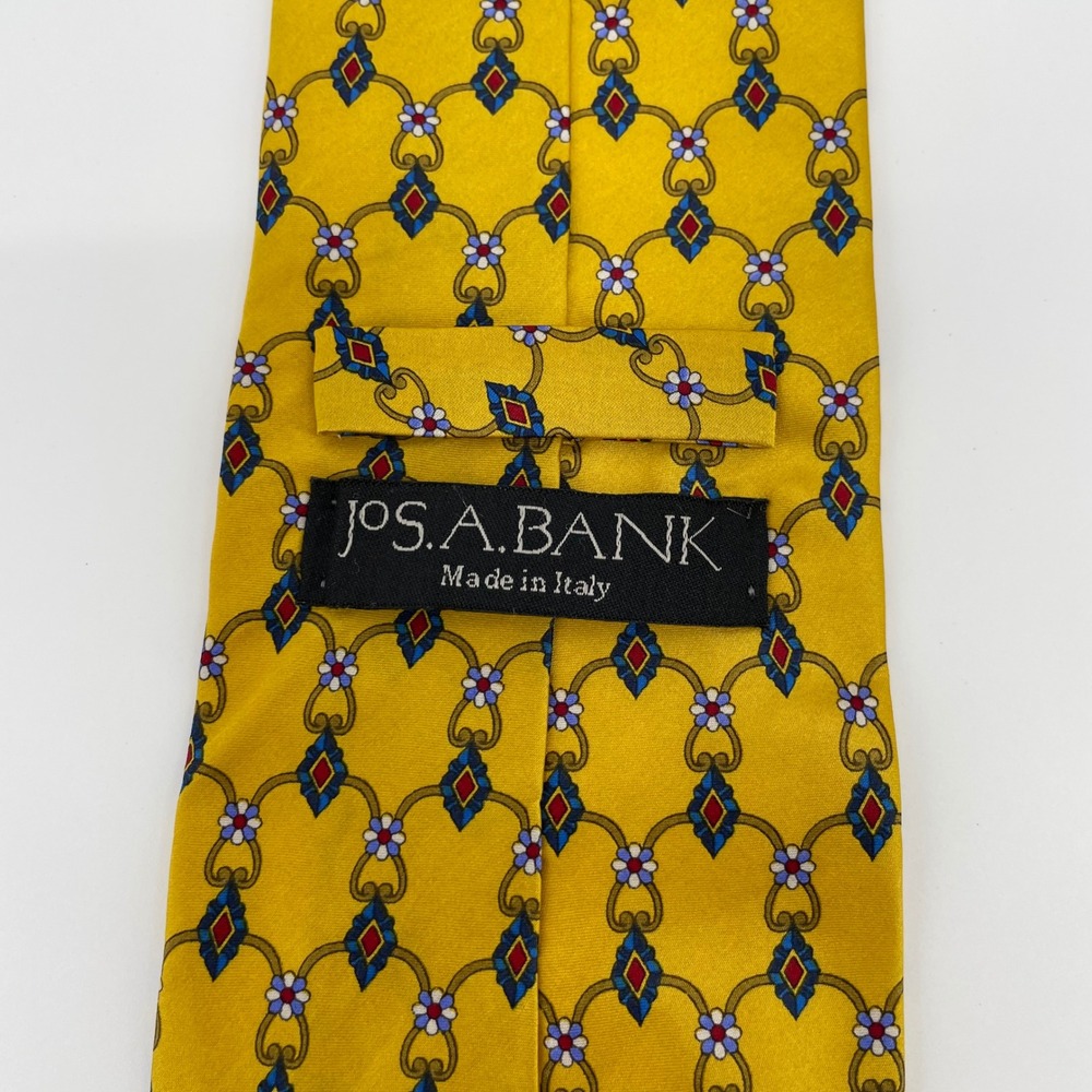Jos. A. Bank Men's Gold Yellow Silk Geometric Floral Medallion Tie Made in Italy - Picture 2 of 5